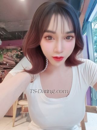 trans girl Yuriecute 3336738