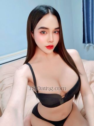 trans girl Yuriecute 8563561