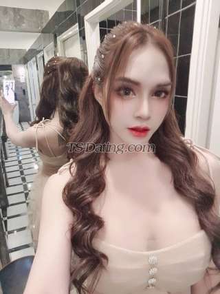 trans girl Yuriecute 9587817