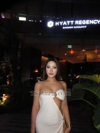 trans girl Yuucie 0019840 trans girl Yuucie 0019840