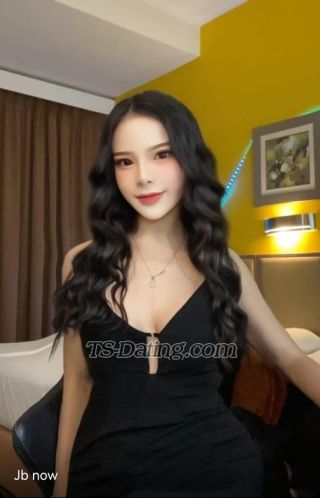 trans girl Zara99 8200727