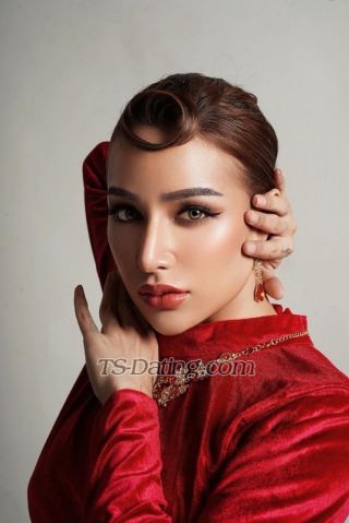 trans girl Zaraaqilasrg 1552113