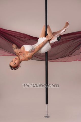 trans girl Zaraaqilasrg 2595101